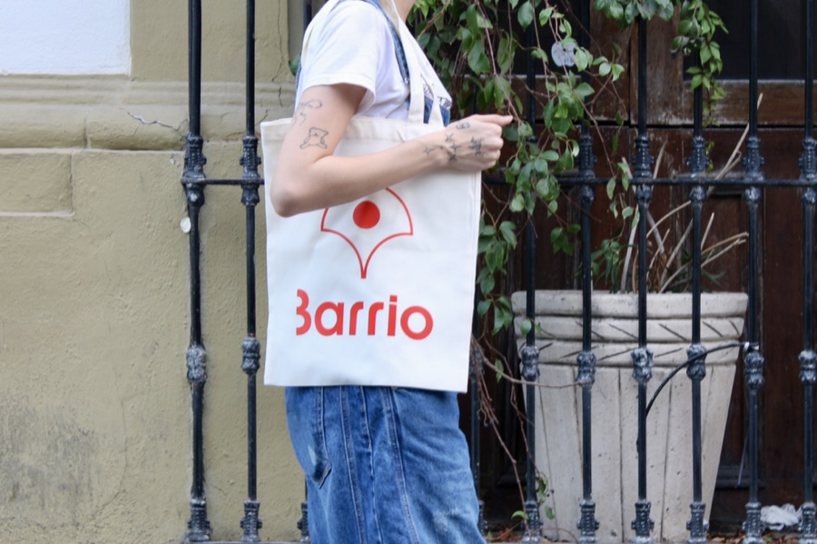 Te Falta Barrio · Ana Lucía Maraboto, Frida de la Garza